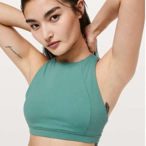 Lululemon Free to Be Serene Bra sz 4